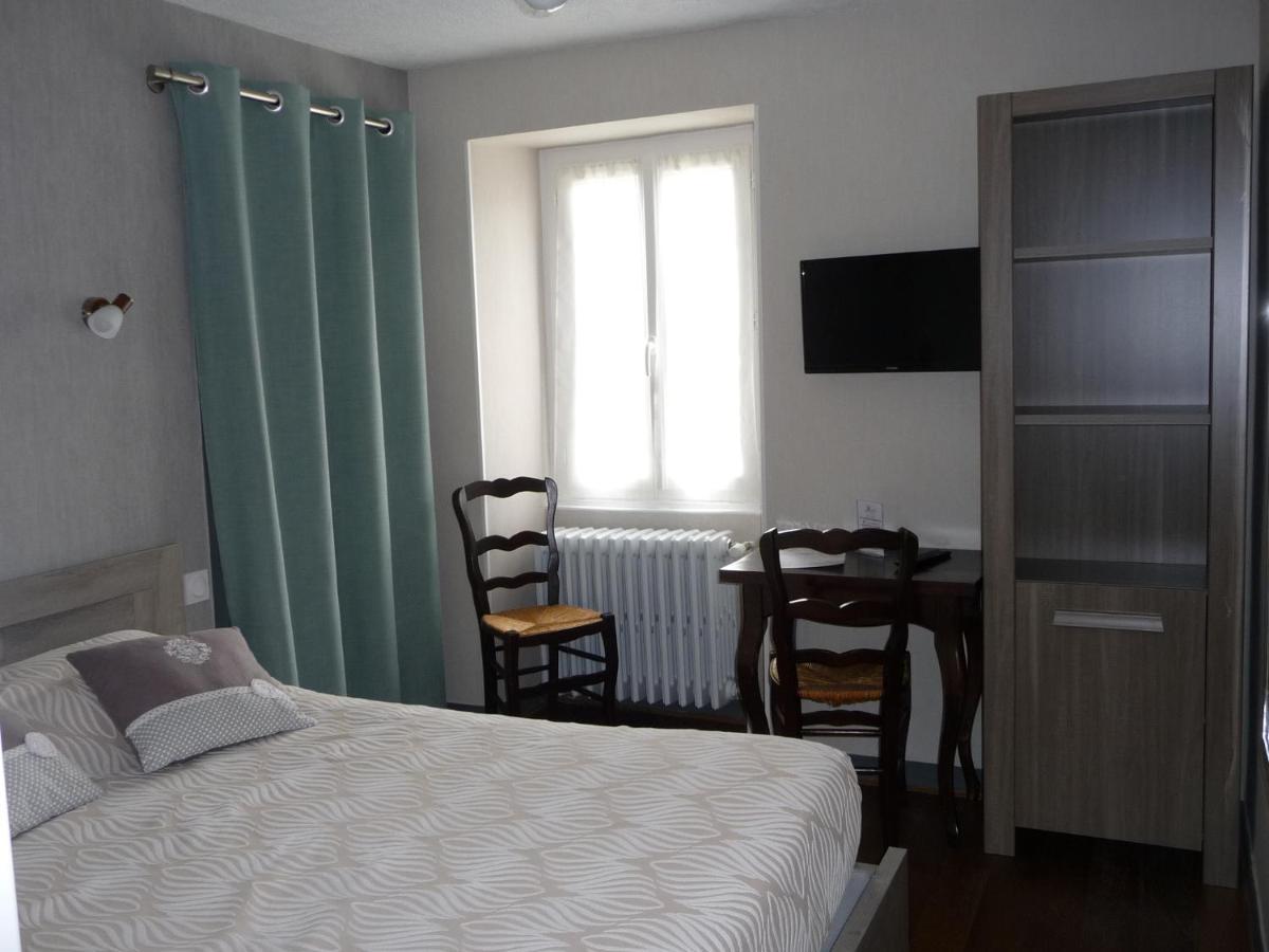Logis Hotel Et Restaurant Auberge Le Ratelier カルナック エクステリア 写真