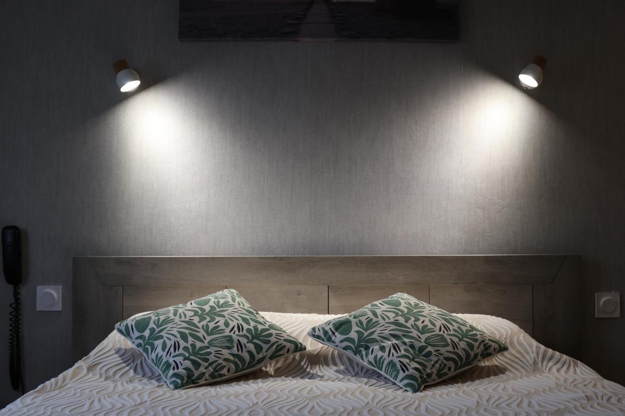Logis Hotel Et Restaurant Auberge Le Ratelier カルナック エクステリア 写真